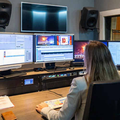 Aan het werk: video editing bij Omroep Brabant